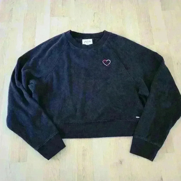 Gilly hicks cropped embroidered heart sweatshirt size small - Picture 1 of 5